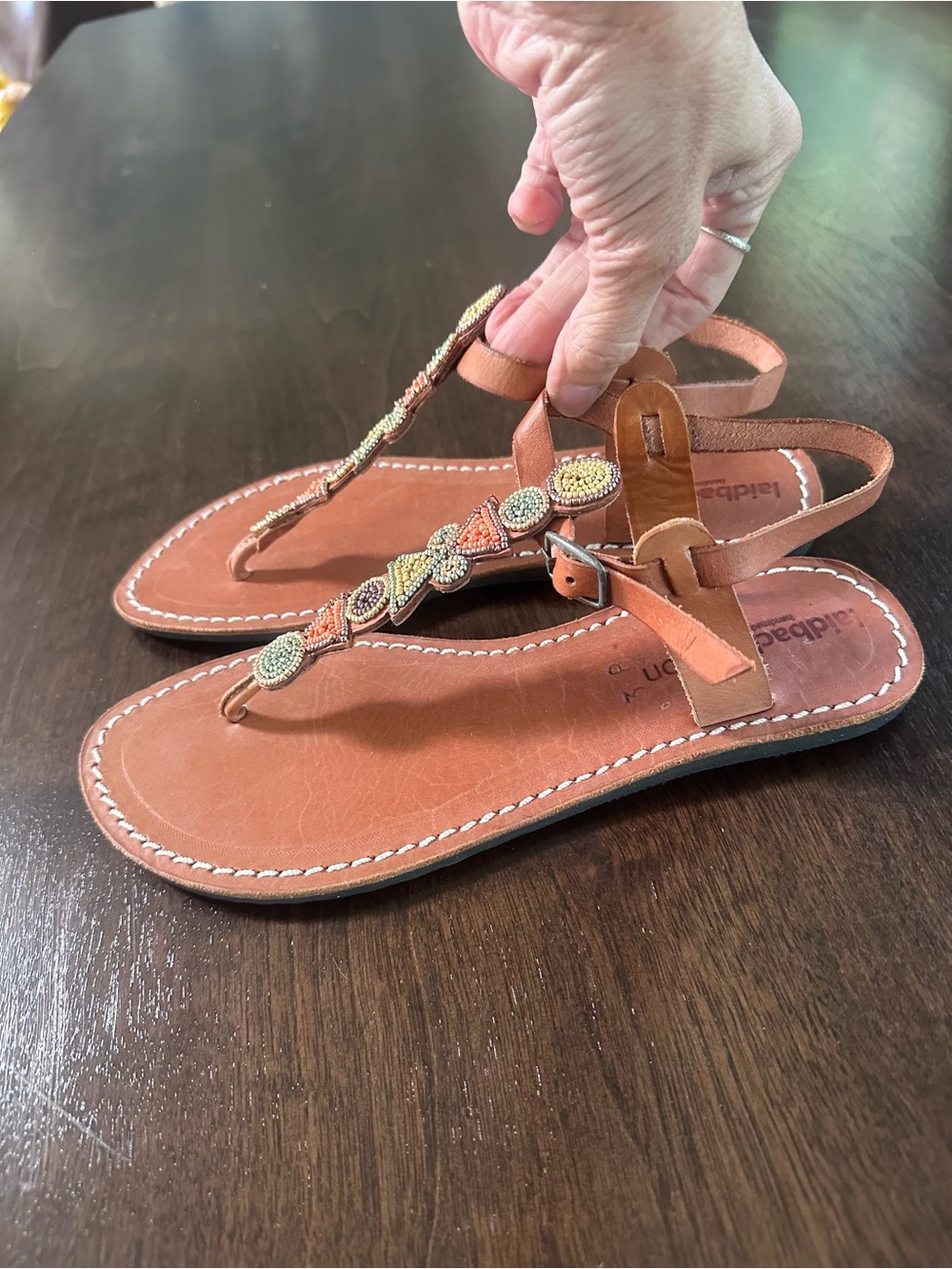 Free People Laidback London Tan Beaded T Strap Sandals Made In Kenya 38 7 NWT - Picture 2 of 7